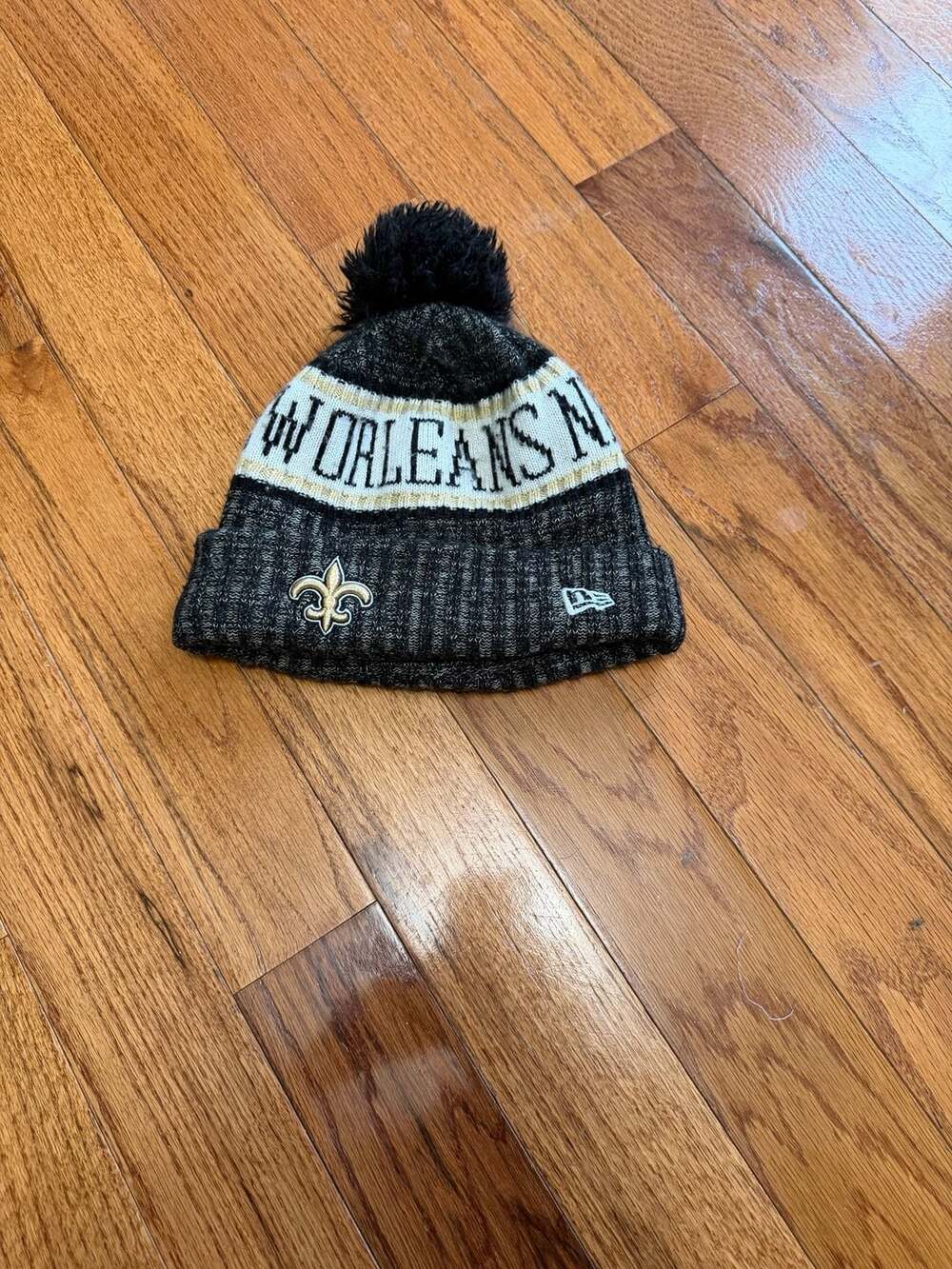 New Era New Orleans Saints Knit Beanie Hat One Size Pom Black Winter